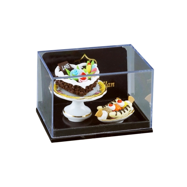 Picture of Banana Split with cake