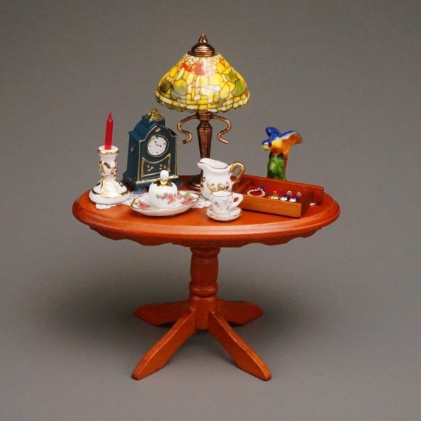 Picture of Gift Table Antiques