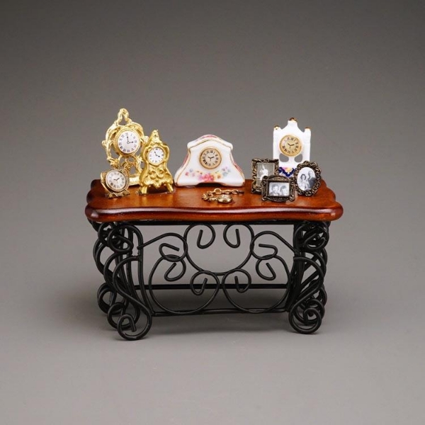 Picture of Sideboard Metal decorated with Clocks