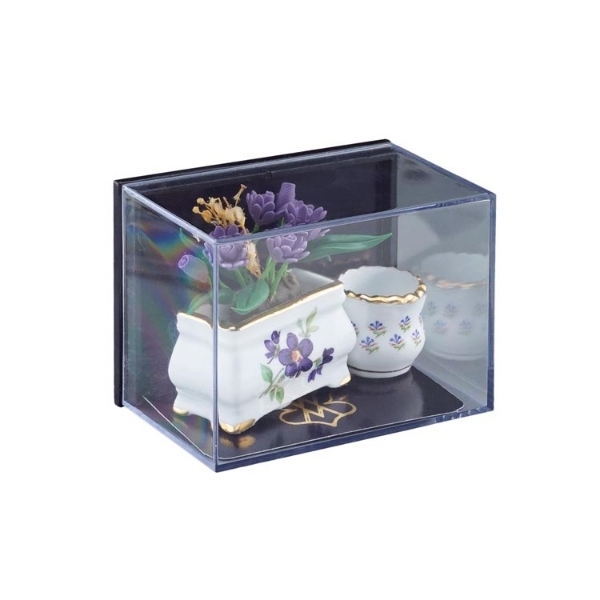 Picture of Flowerbox with purple Flowers