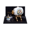 Bild von Bayrisches Bierfaß auf goldenem Bock mit Krug