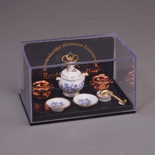 Picture of Soup Set for two with copper pots - Design Blue Onion