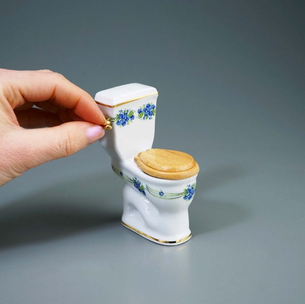 Bild von Toilette - Dekor Biedermeier